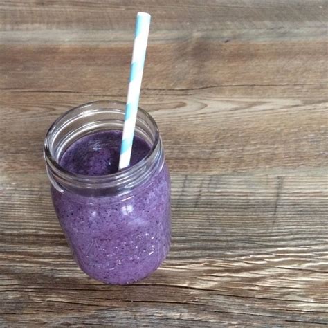 28 Days Of Pilates Day 5 A Blueberry Mango Smoothie Lindywell