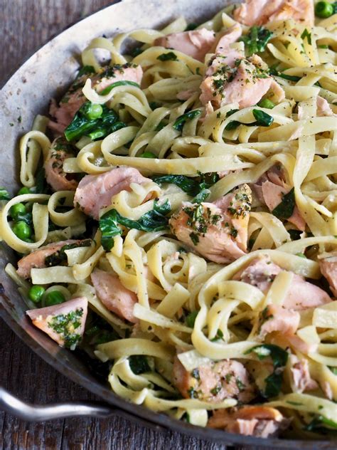 Kremet pasta med laks spinat og erter Mat På Bordet