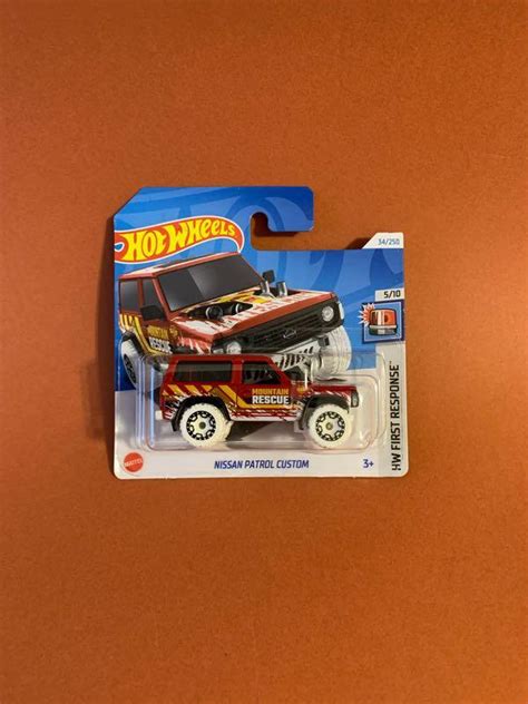 Машинка хот вілс Ніссан Nissan Patrol Custom hot wheels ціна грн купити Іграшкові