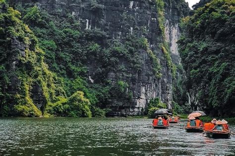 Day Trip From Hanoi To Ninh Binh Hoa Lu Trang An And Mua Cave