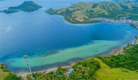 Inti Keindahan Bukit Warloka Dan Warloka Pesisir Tripflores