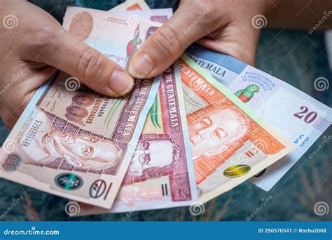 Dinero Guatemala Varios Billetes Quetzales Concepto De Negocio Y