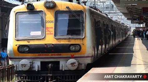 Empty Rake Of Local Train Details Near Mumbai No Casualty Train