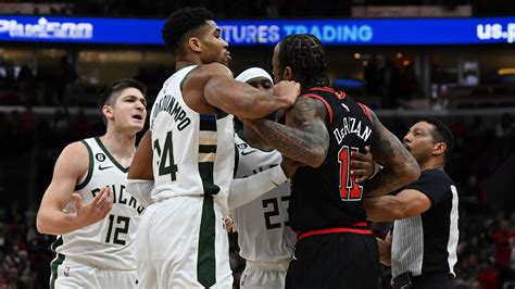 Giannis Antetokounmpo Scores 45 But Bucks Fall To Bulls In Overtime