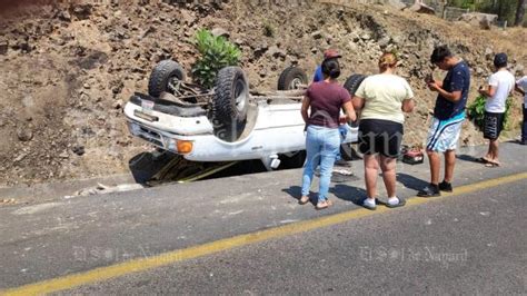 Camioneta Sufre Volcadura En Libramiento De Tepic El Sol De Nayarit