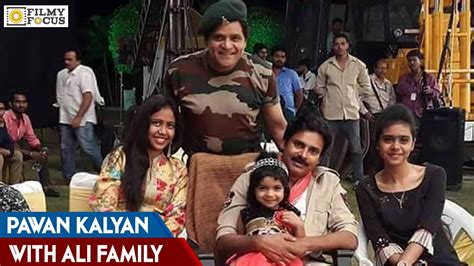 Pawan Kalyan And Family - Pawan kalyan with dana marks. - Ruko Torine