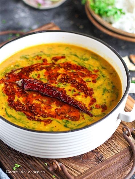 Dal Palak Recipe | Spinach Dal (Stovetop & Instant Pot) - Aromatic Essence