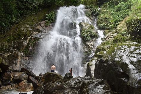 Easy half-day hike to gorgeous waterfalls in Minca in Santa Marta | Pelago