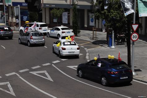 Protesta Motorizada De Los Trabajadores De Correos Por Las Calles De