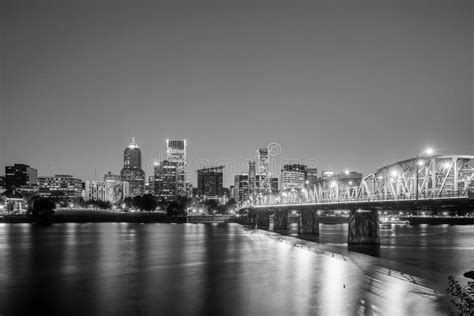 Downtown Portland Oregon Skyline At Night Stock Image Image Of River