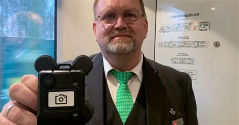 Kroppskameror ska skydda tågpersonal mot hot och våld SVT Nyheter