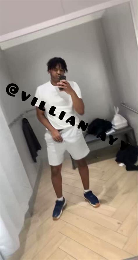 0 𝒚𝒐𝒖𝒓 𝒂𝒔𝒊𝒂𝒏 𝒈𝒇 on Twitter RT tinytott504 Can we fuck in the dressing room