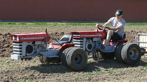 Massey Ferguson 12 Tandem Lawn Mower Tractor Out In The Field During Show Day Dk Agriculture