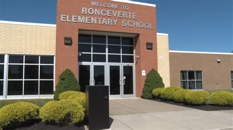 Ronceverte Elementary Installs Drop Off Box Wvns