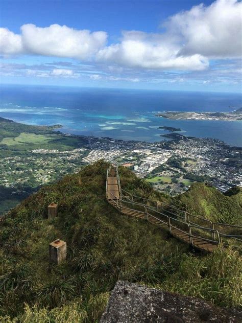 Haiku Stairs Stairway To Heaven Oahu Stairway To Heaven Oahu