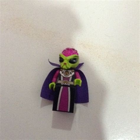 Lego Minifigure Alien Hobbies Toys Toys Games On Carousell