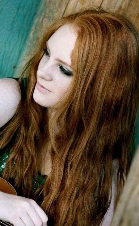 Daisy Mallory With Guitar Hair Styles Long Hair Styles Natural Redhead