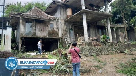 Viral Kisah Dokter Wayan Yang Tinggal Di Rumah Mewah Penuh Sampah Dan Ular