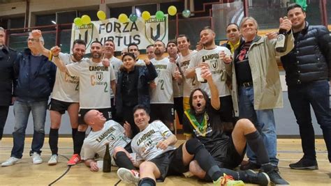 Calcio A Virtus Cermenate Vince Il Campionato E Vola In C Il Saronno