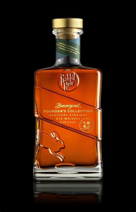 Pin By Miguel Angel On Bar Whiskey Packaging Bottle Design Packaging