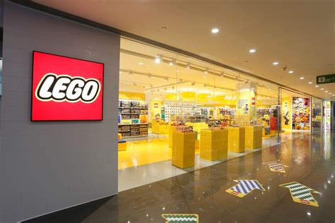 Lego Store (Causeway Bay) | Shopping in Causeway Bay, Hong Kong