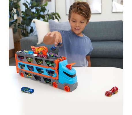 Hot Wheels Toy Track Builder And Car Set Speedway Hauler