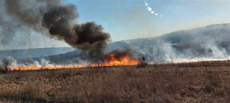 Update Flacari Uriase Pe Centura Clujului Incendiile De Vegetatie Fac