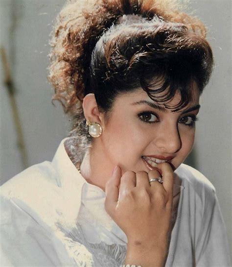 Timeless Elegance And Iconic Looks Of Divya Bharti — A Star Gone Too