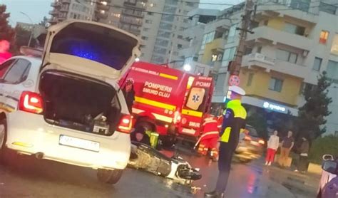 Accident Pe Strada Observatorului Din Cluj Napoca B Rbat Pe Moped