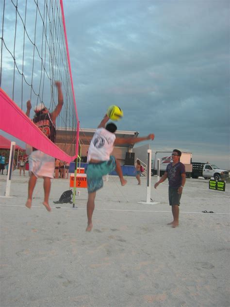 Pin By Ha Le Bounthisavath On Volleyball Volleyball Beach Fun