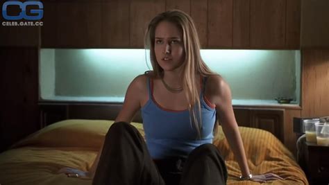 Leelee Sobieski Nude Pictures Onlyfans Leaks Playboy Photos Sex Scene Uncensored
