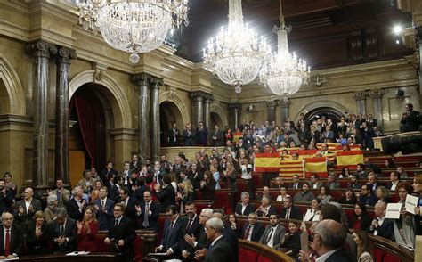 Parlamento Catalán Aprueba Independizarse De España Noticias Univision Política Univision