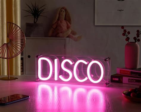 Неоновые вывески, заказать неоновую надпись в 1Neon