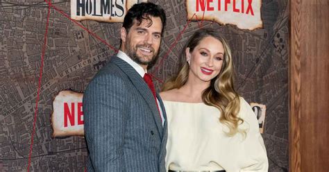 Henry Cavill And Gf Natalie Viscuso Make Red Carpet Debut Us Weekly