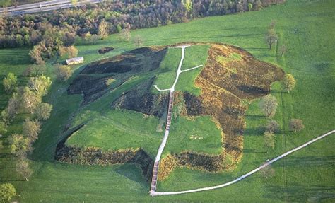 Cahokia Mounds Historical Facts and Pictures | The History Hub