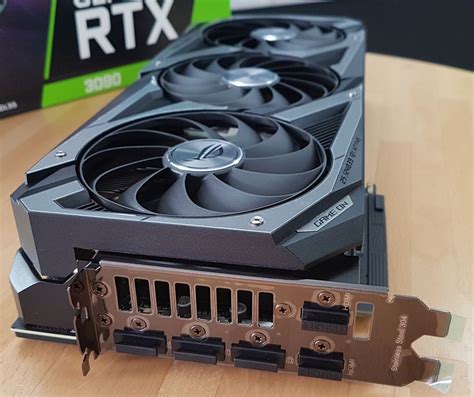 (Unboxing) ASUS ROG Strix GeForce RTX 3090 OC 24GB | Geeks3D