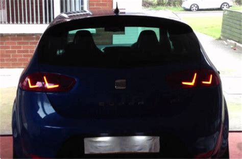 SEAT LEON REAR TICK LIGHTS LED FACELIFT FL MK2 In Burnley