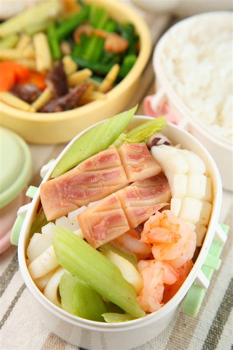 西芹炒三鮮 食譜自由配 自由電子報