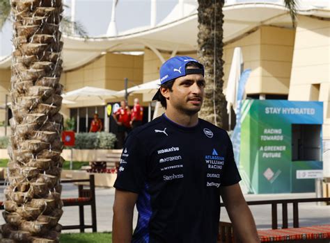 Carlos Sainzs Future Shock: McLarens Bold Move If Situation Shifts