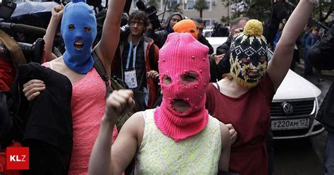 Russische Polit Punkband Pussy Riot Ver Ffentlicht Neues Lied Ber H Usliche Gewalt