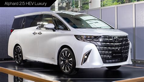 Cặp đôi Mpv Cao Cấp Toyota Alphard Và Vellfire 2024 Dắt Tay Nhau Ra