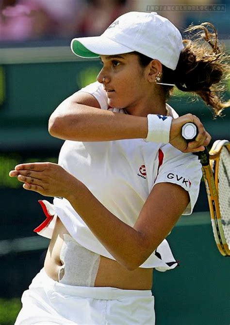 Sania Mirza Tennis Court 13 Hot Navel Hd Pics Starcelebblog