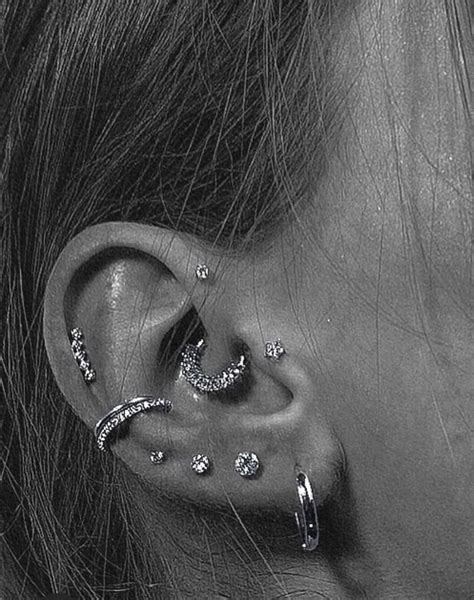 Pin De Em Piercings Piercings De Ouvido Piercings Orelha