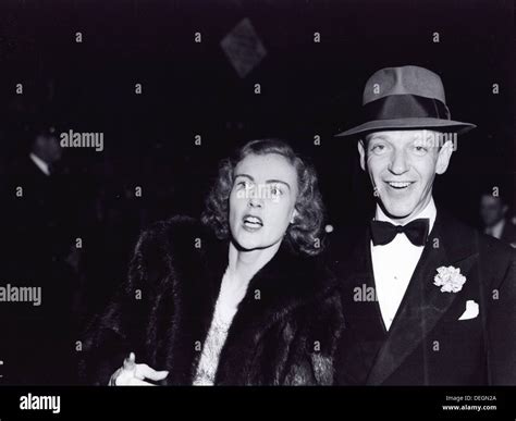 Fred Astaire With Wife Phyllis Livingston Potter 1935supplied By