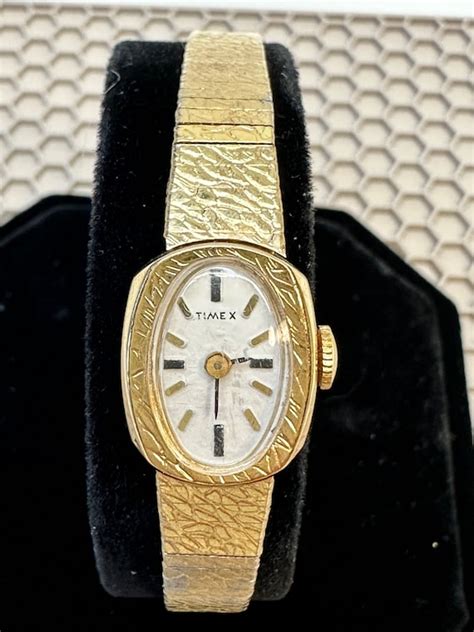 Vintage Ladies Timex Mechanical Gem