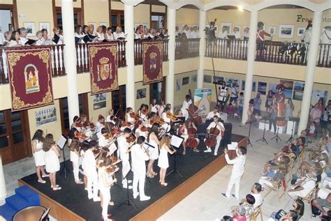 La Joven Orquesta Barroca y el Coro de la Escuela de Música de Roquetas