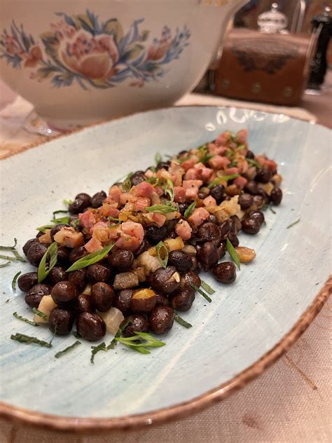 Серый горох - Ресторан белорусской кухни «Кухмистр»