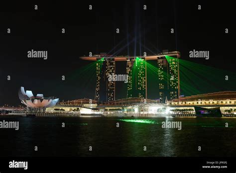 Marina Bay Sands hotel Stock Photo - Alamy