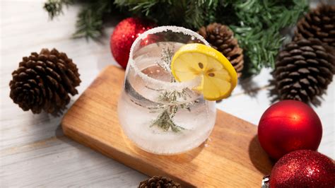 The Viral Christmas Cocktail That Looks Like You Re Drinking From A