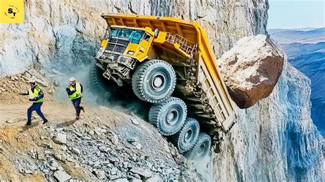 Insane Truck Fails And Heavy Equipment Disasters Extreme Idiots In
